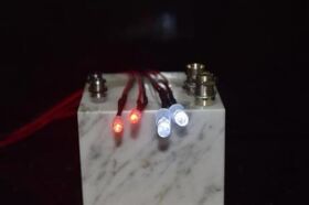 ABSiMA LED Set weiß/rot mit Aluminium Halterung /...