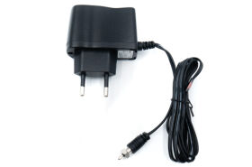HRC Racing Ladegerät 230V für Glühkerzenstecker, 3V 200mA / HRC8000