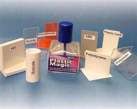 Krick DELUXE MATERIALS Plastic Magic Klebstoff mit Pinsel 40 ml DELUXE / 44117