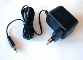 CEN Racing Steckdosenlader f. Glühkerzenakku / 617405