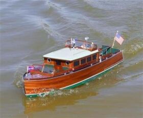 Krick DUMAS BOATS Chris Craft Commuter 1929 1:12 RC-Bausatz / ds1273
