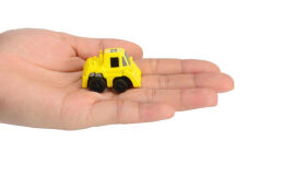 Amewi Mini Telecar im Ball als Schlüsselanhänger / 21081