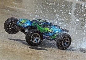 TRAXXAS Rustler 4x4 BRUSHLESS / ohne Akku / Ladegerät / TRX67076-4