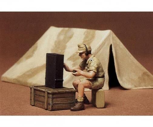 TAMIYA 1:35 Diorama-Set Zelt m. Funk (1) / 300035074