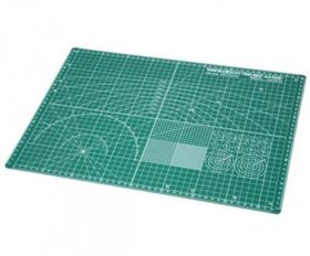 TAMIYA Schneideunterlage A3 / 300074076