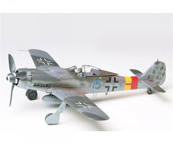 TAMIYA 1:48 Dt. Focke Wulf Fw190 D-9 / 300061041