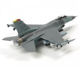 TAMIYA 1:72 F-16CJ Fighting Falcon m.Zurüsttei. / 300060788