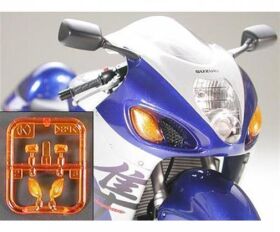 TAMIYA 1:12 Suzuki GSX1300R Hayabusa Street ´98 / 300014090