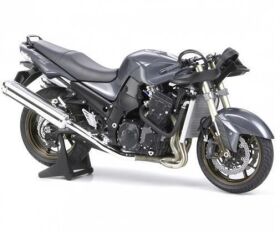 TAMIYA 1:12 Kawasaki ZZR 1400 Ninja/ZX-14 Stre. / 300014111