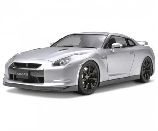 TAMIYA 1:24 Nissan GT-R Strassenversion / 300024300