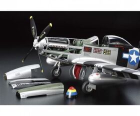 TAMIYA Plastikbausatz 1:32 P-51D / K Mustang Pacific / 300060323