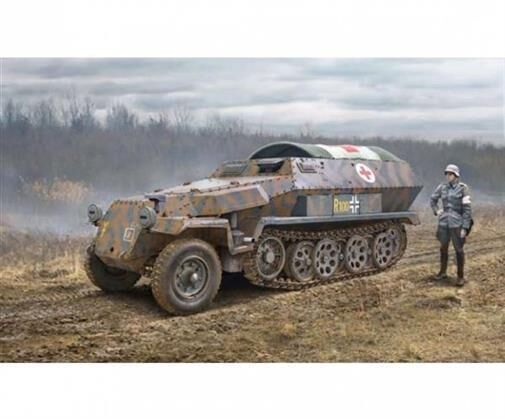 ITALERI 1:72 Sd.Kfz. 251/8 Ambulance / 510007077