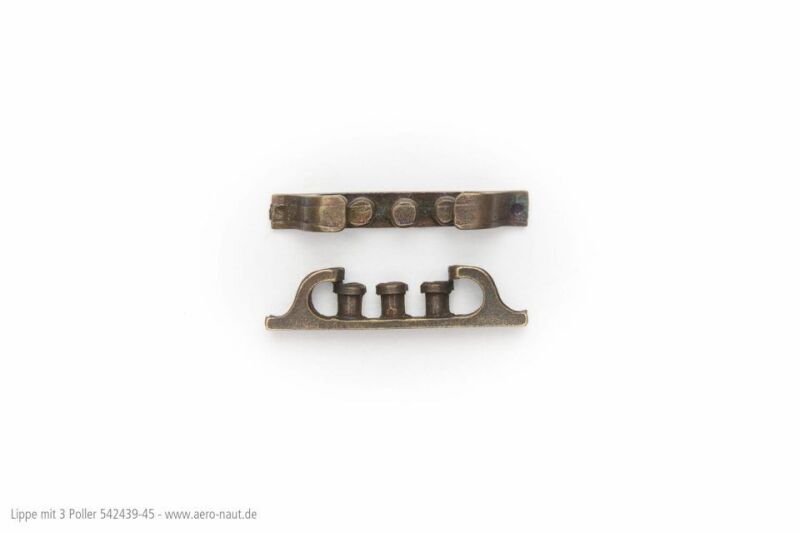Aero Naut Lippe mit 3 Poller 25mm / 542443