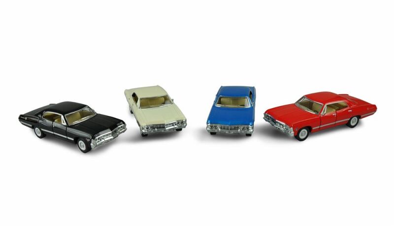 AMEWI Rückzug Druckguss 1967 Chevrolet Impala 1:43, 12er Set im Display / 200024