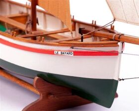 BILLING BOATS Standmodell Bausatz Le Bayard 1:30...