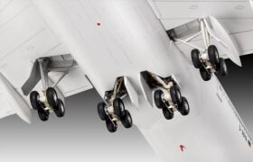 Revell Modellbausatz Boeing 747-8 "Lufthansa" New Livery / 03891