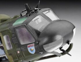 Revell Kunststoffmodellbausatz Bell UH-1D "SAR" / 04444