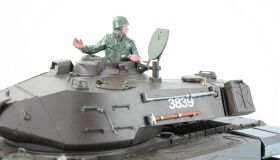 AMEWI Panzer Walker Bulldog M41 1:16 Standard Line BB / 23011