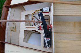 Aero Naut Bullseye Segelboot RC Modell Bausatz / 301300