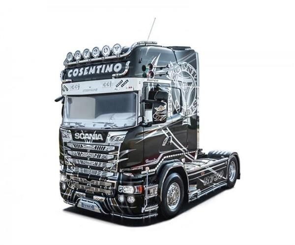 ITALERI 1:24 SCANIA R730 Streamline Show Truck / 510003952