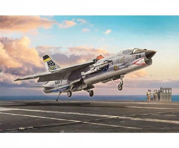 ITALERI 1:72 F-8E Crusader / 510001456