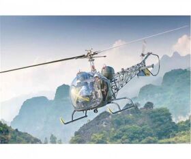 ITALERI 1:48 OH-13 Scout Helikopter Korea Krieg / 510002820