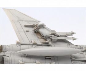 TAMIYA Plastikmodell Bausatz 1:48 F-4B Phantom II McDonnell Douglas / 300061121