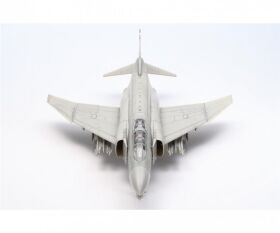 TAMIYA Plastikmodell Bausatz 1:48 F-4B Phantom II McDonnell Douglas / 300061121