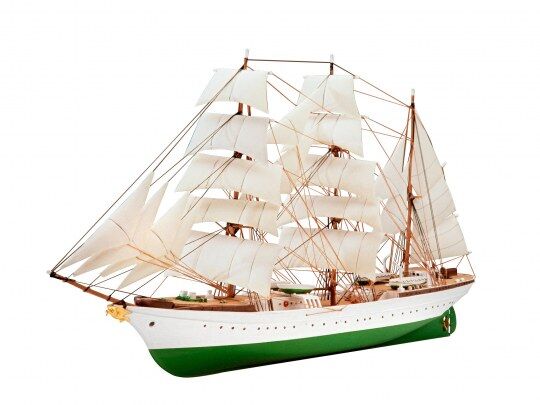 Revell Kunststoffmodellbausatz Model Set Gorch Fock / 65432