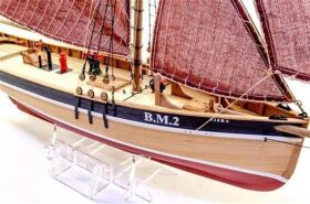 Vanguard Models Standmodell Baukasten Nisha - Brixham Mumble Bee Bausatz 1:64 / 25317