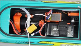 AMEWI / Tornado High Speed Boot brushless 450mm 2,4GHz RTR / 26095