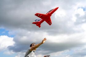 Arrows RC Jet Modell Bae Hawk 50mm PNP incl. Vector Flugstabilisierungssystem / AS-AH020PV