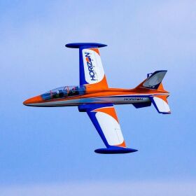 Hangar 9 Aermacchi MB-339 60-85N Turbine Jet ARF ARF incl. Einziehfahrwerk 84" / HAN3390