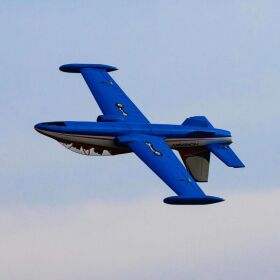 Hangar 9 Aermacchi MB-339 60-85N Turbine Jet ARF ARF incl. Einziehfahrwerk 84" / HAN3390