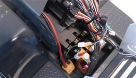 AMEWI Hydraulik Radlader G211H 1:14, Metall RTR weiß / gelb