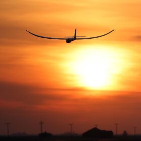 E-flite Segelflugmodell beleuchtet Night Radian 2.0m PNP...