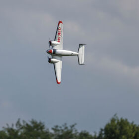 E-flite Twin Beechcraft D18 1.5m PNP / BNF Basic