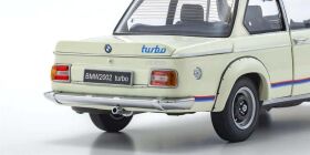 Kyosho 1:18 BMW 2002 Turbo 1974 Weiss / KS08544W