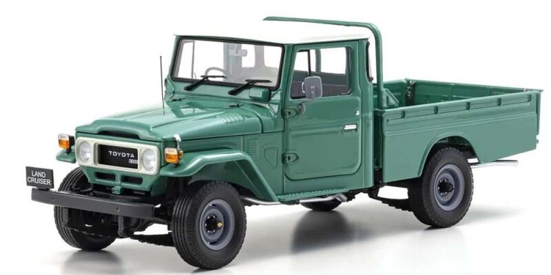 Kyosho 1:18 Toyota Land Cruiser 40 Pick Up 1980 Fashion Green / KS08958FG