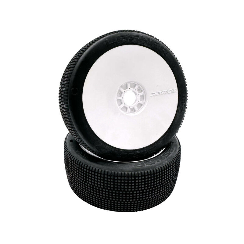 Jetko Lesnar Ultra Soft verklebt auf Felge Revo weiß 1:8 (2) / JK1004USRW