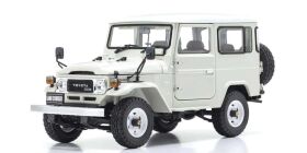 Kyosho 1:18 Toyota Land Cruiser 40 Van (BJ42V) 1980 Weiss / KS08971W