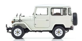 Kyosho 1:18 Toyota Land Cruiser 40 Van (BJ42V) 1980 Weiss / KS08971W