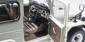 Kyosho 1:18 Toyota Land Cruiser 40 Van (BJ42V) 1980 Weiss / KS08971W