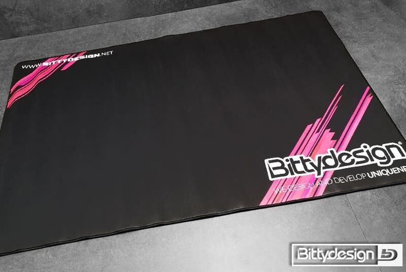 BittyDesign Anti-slip Table Pad, 2018 logo graphic, 100x63cm / BD-TP-10063