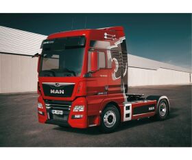 ITALERI 1:24 MAN TGX XXL D38 / 510003959