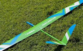 Robbe Modellsport Avalanche Mini ARF Voll-CFK 2,0m Segler Voll-Carbon / 2698
