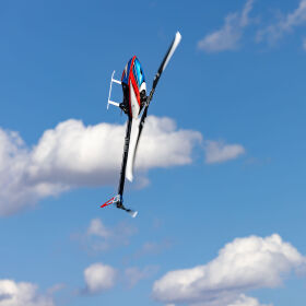 BLADE Fusion 700 Kit mit Motor und Blades / BLH13075