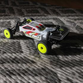 LOSI Micro-B 1:24 2WD Buggy RTR inkl. Akku & Ladegerät, weiß / LOS00007T1
