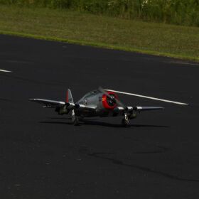 Hangar 9 P-47D Thunderbolt 20cc ARF 67 / HAN2990B