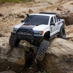 AXIAL 1/10 SCX10 III Base Camp 4X4 Rock Crawler Brushed RTR White / AXI-1375T1